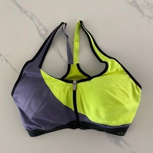 Victoria’s Secret Knockout Front-Close Sports Bra